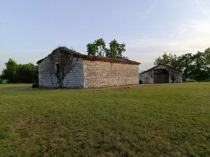 Grange du Domaine castral de Marcillac (46)
