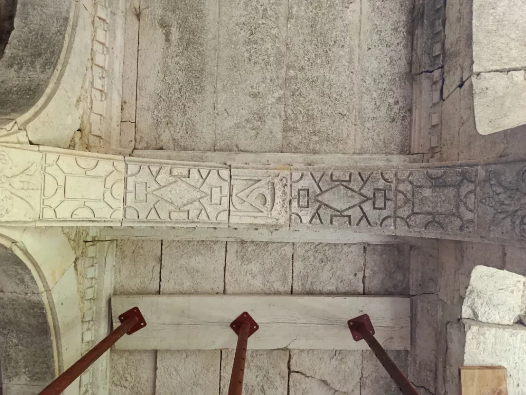 Escalier Renaissance - Domaine castral de Marcillac (46)